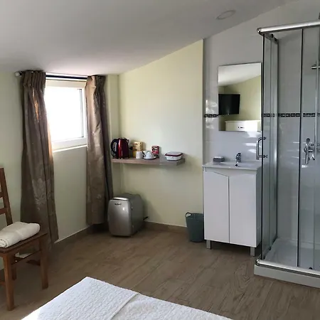 Quarto em Acomodações Particulares Caravela Perafita