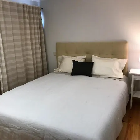 Quarto em Acomodações Particulares Caravela *